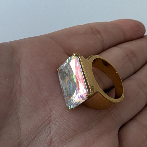 VTG GOLD TONE AB CRYSTAL RING - Picture 9 of 11